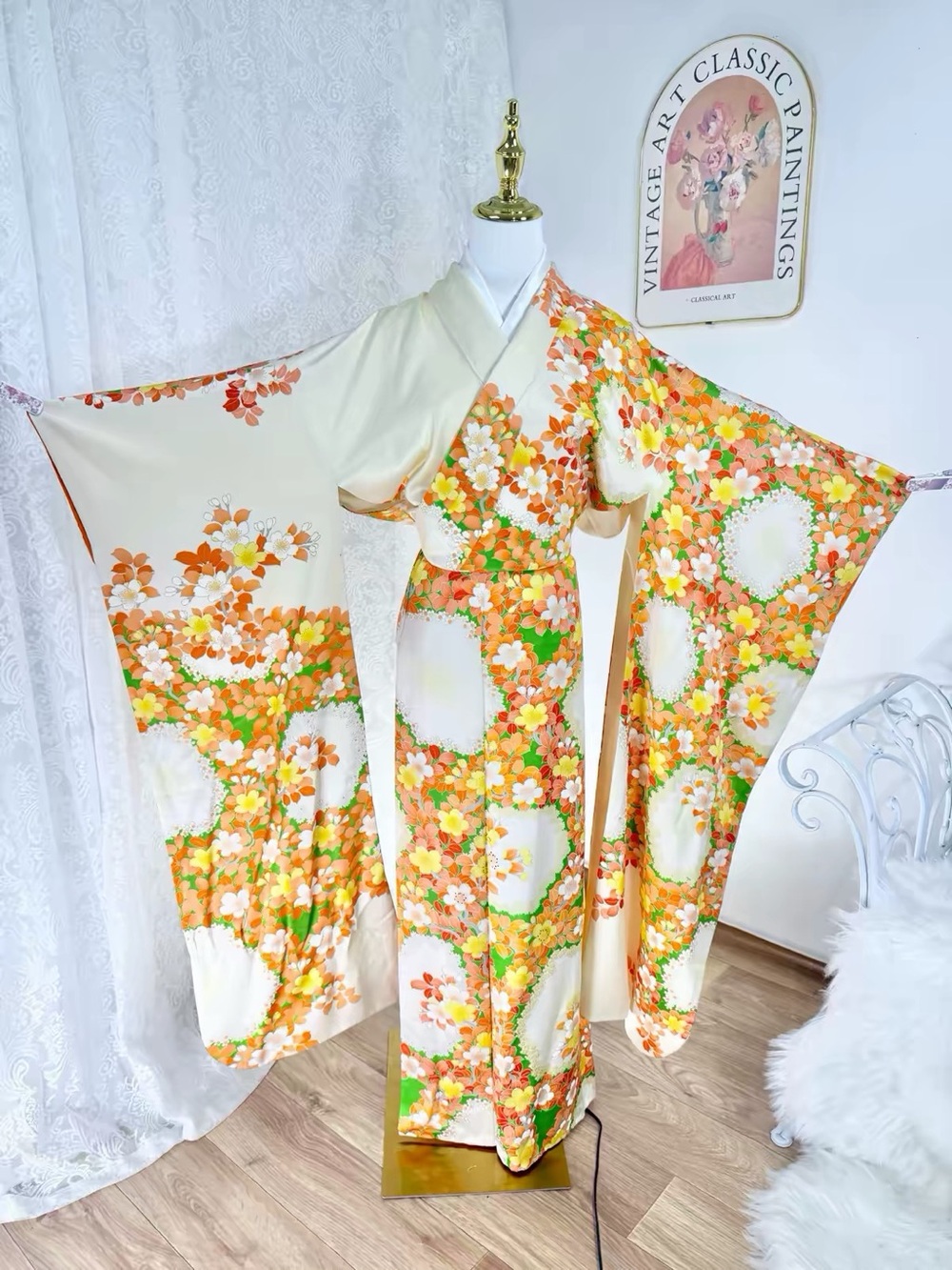 RARE FIND 100% silk vintage Japanese Furisode kimono